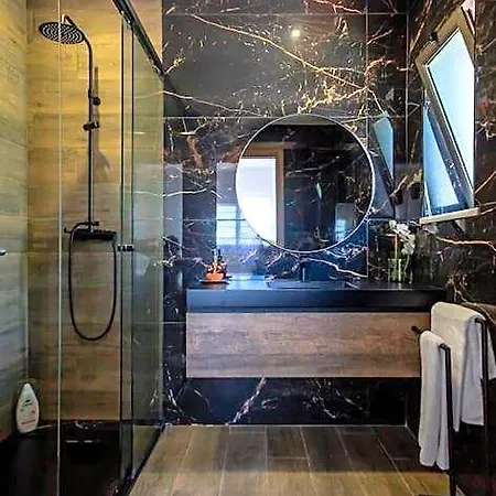 Krystal Bay Албуфейра